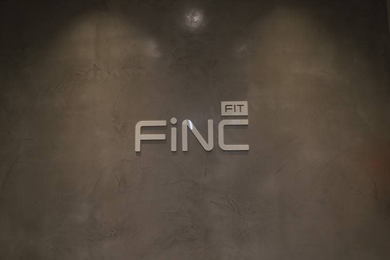 FiNC Fit六本木店の内壁